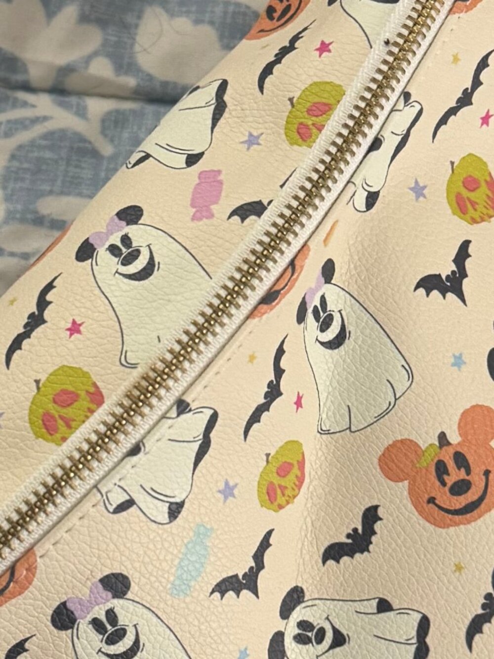 Mickey Mouse Halloween Large Belt Bag - Picture 3 of 4